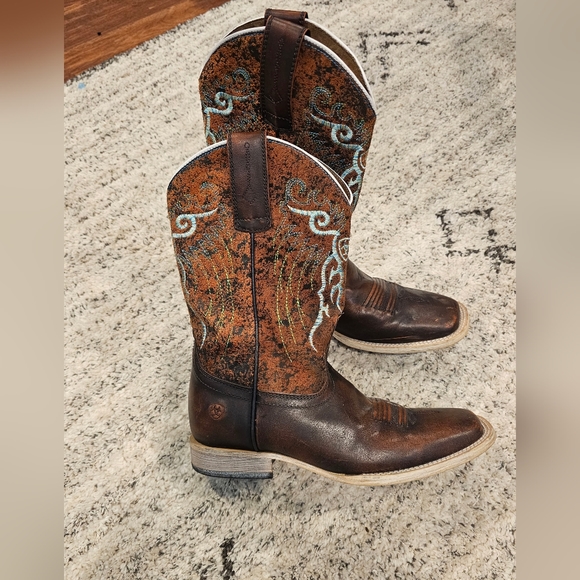 Ariat Other - Kids Ariat Boots Size 3